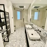 Luxurious 3 Bedroom Center Flat With Ac! * Graz