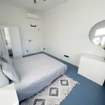 Apartment Luxurious 3 Bedroom Center Flat With Ac! *