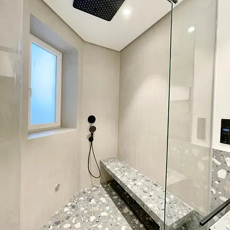 Luxurious 3 Bedroom Center Flat With Ac! 그라츠