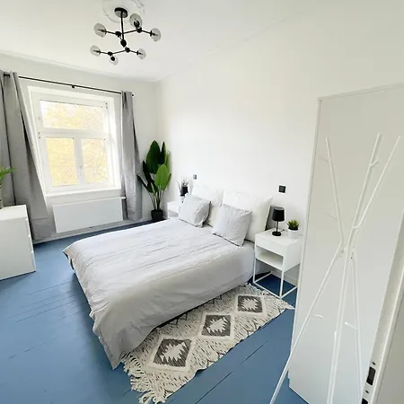 Luxurious 3 Bedroom Center Flat With Ac! 아파트