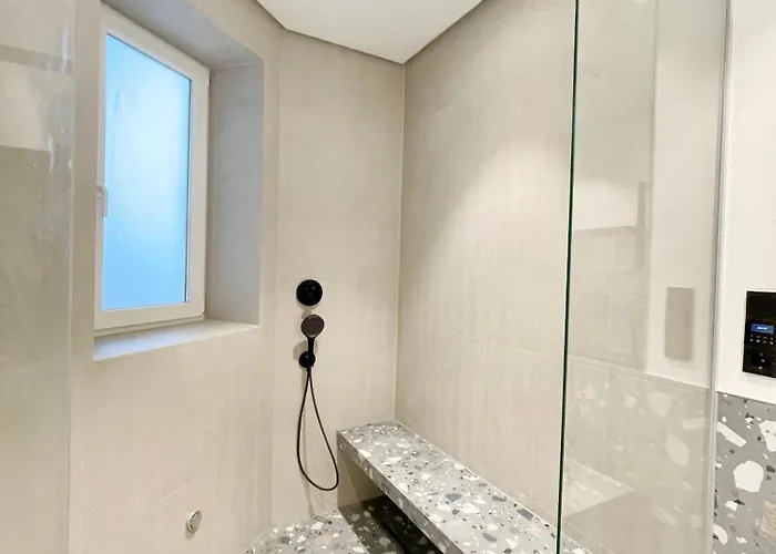 Luxurious 3 Bedroom Center Flat With Ac! غراتس