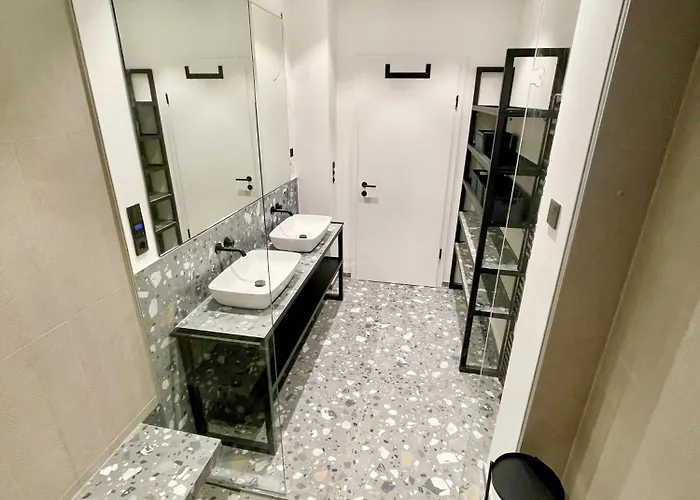 Luxurious 3 Bedroom Center Flat With Ac! * 格拉茨