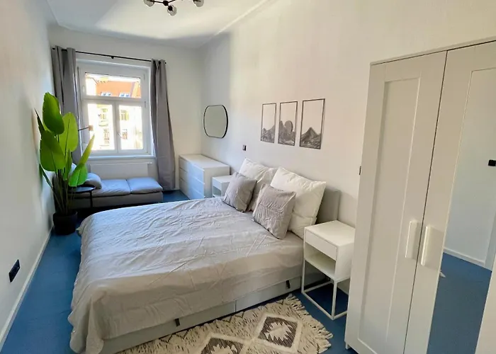 Luxurious 3 Bedroom Center Flat With Ac! * غراتس